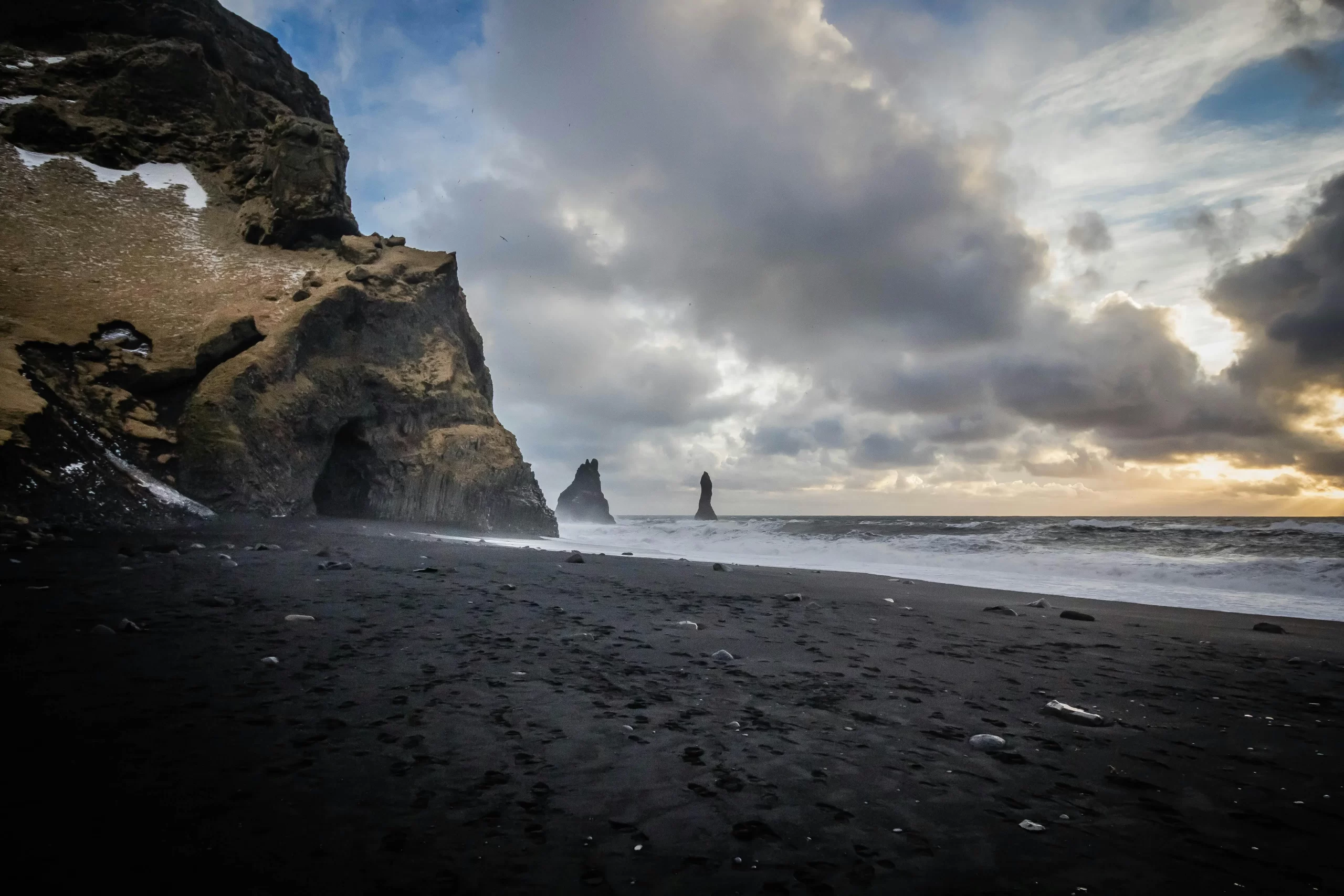 iceland6-pexels-caseygeneallen-979591